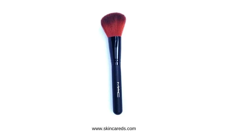 Best Makeup Brush for Finishing Powder