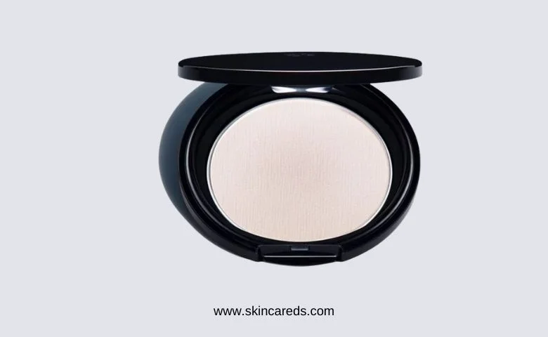 Best Translucent Powder for Oily Skin-Shiseido Synchro Skin Invisible Silk Pressed Powder - Translucent Matte